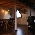 Pietrowy Klimatyzowany, Ogrzewany Z Jacuzzi Na Terenie Osrodka- U Staszka Chalet Rusinowo (Slawno)